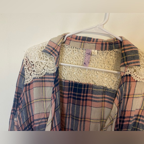 Floral plaid button down top with crochet details in small - Picture 4 of 12